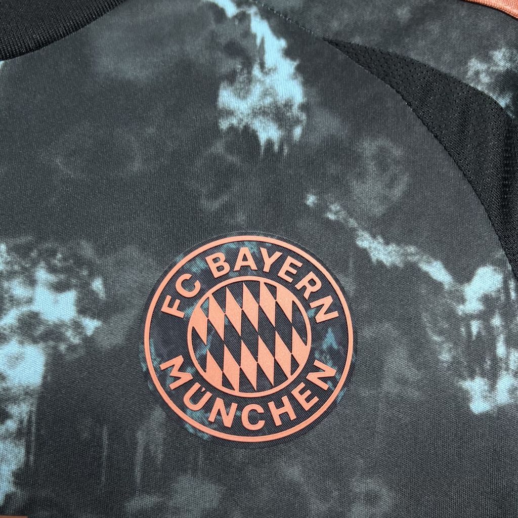 FC BAYERN MUNICH SPECIAL AWAY 24/25